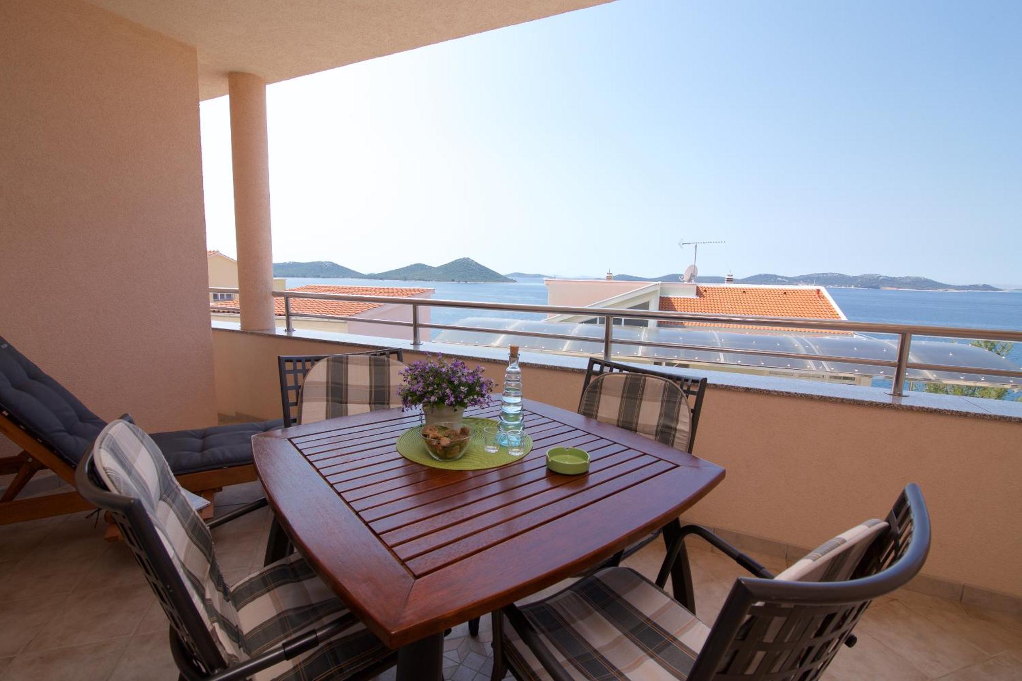 Lea Apartments Drage Quarto foto